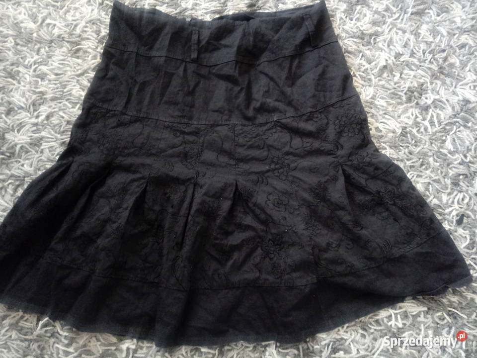 Spódnica czarna z haftem Spódnice i sukienki małopolskie Chrzanów