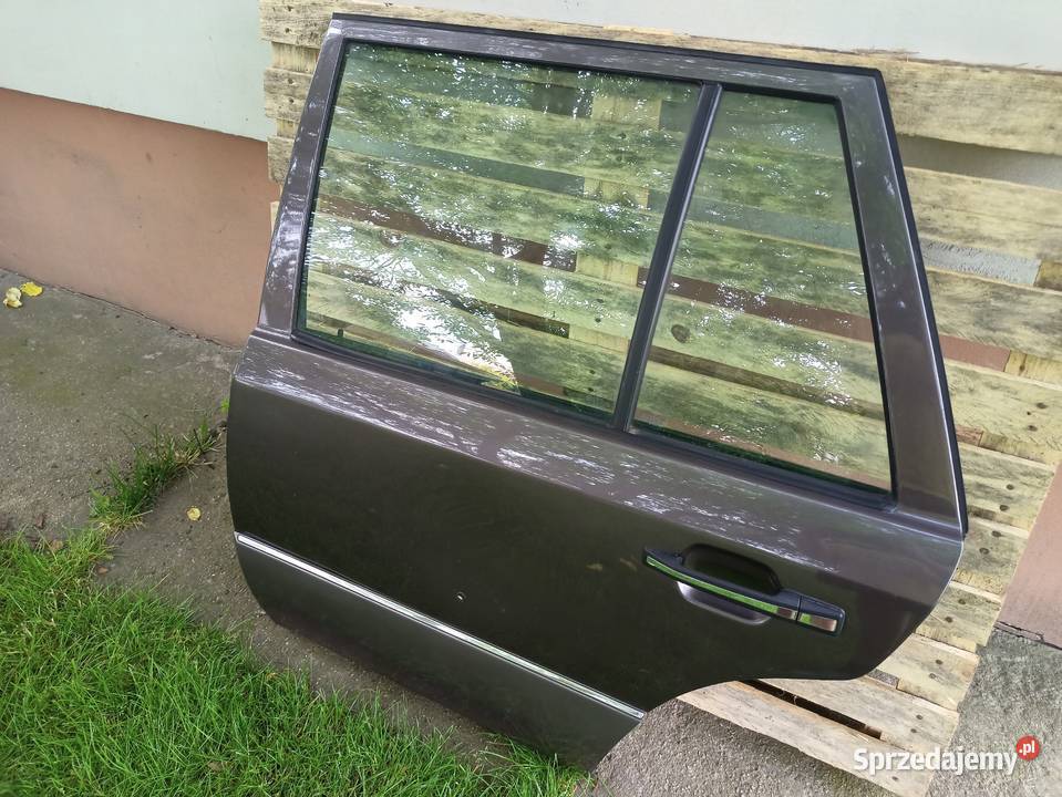 Mercedes W124 TE kombi drzwi lewe tył tylne Sieradz sprzedam