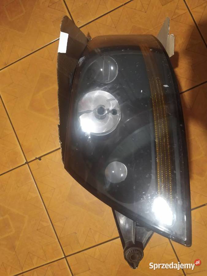LAMPA LEWA PRAWA PRZOD PRZEDNIA AUDI TT 8N osobowe Lampy przednie Trzemeszno