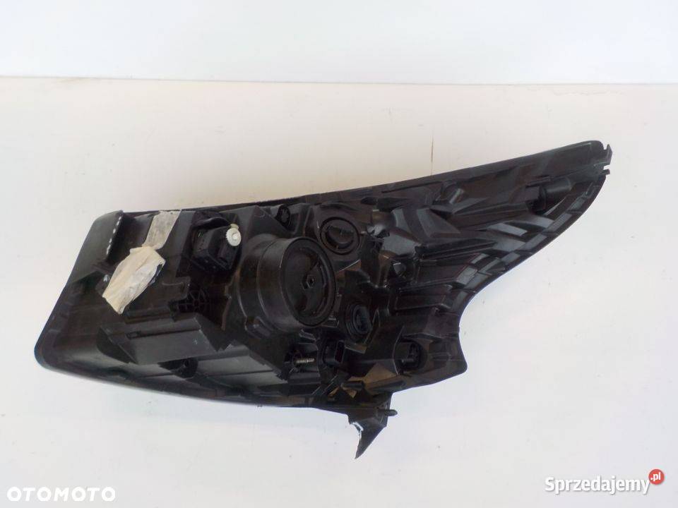 RENAULT TRAFFIC III LAMPA PRZÓD PRZEDNIA PRAWA lampy przednie Oświetlenie