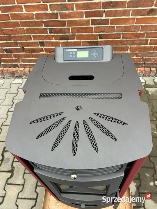 Piec piecyk kominek na pelet pellet 71 KW