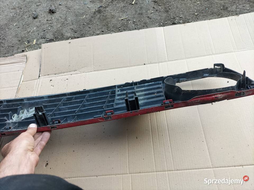 VW GOLF II 2 JETTA 2 ZNACZEK EMBLEMAT GRILL Kamień-Kolonia
