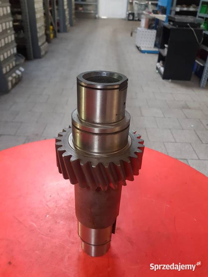 Wałek pośredni reduktora Ursus c385 84121001 Skrzynia biegów Sulechów