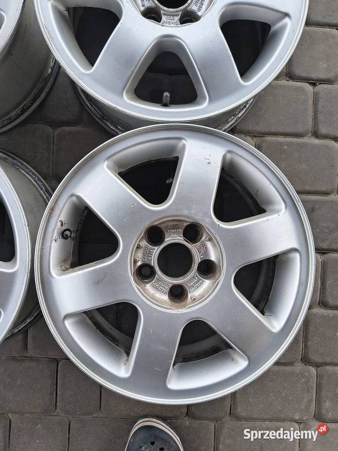 Felgi aluminiowe 15 5x100 ub 14 5x100 Skoda VW Średnica 15" Staniątki