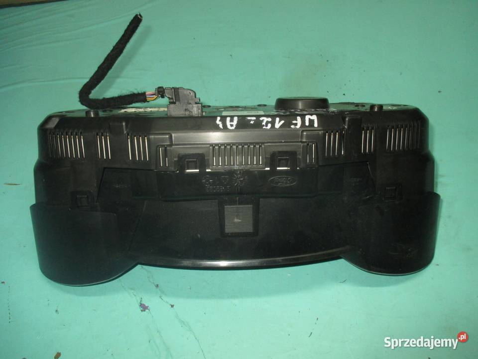 FORD FOCUS MK3 III 16 TDCI 12r licznik zegary osobowe sprzedam