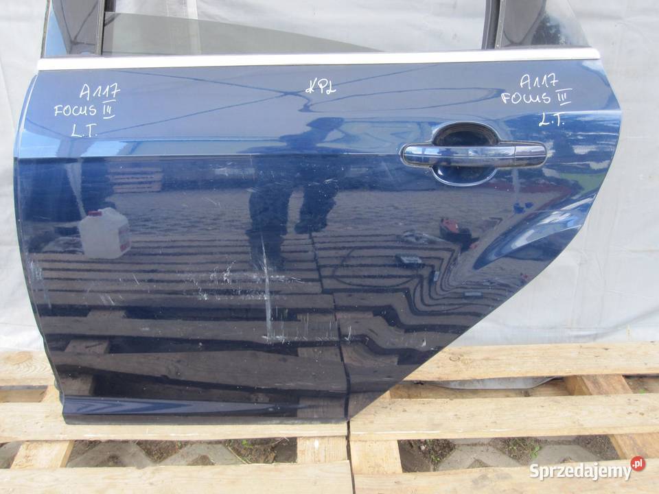 FORD FOCUS MK3 III 12r drzwi lewe tył kompletne