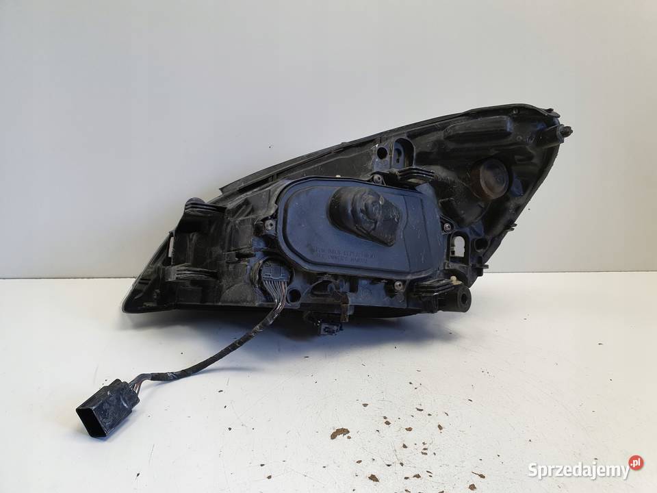 LAMPA PRAWA Volvo V60 S60 II PRZEDNIA prawy Rudka