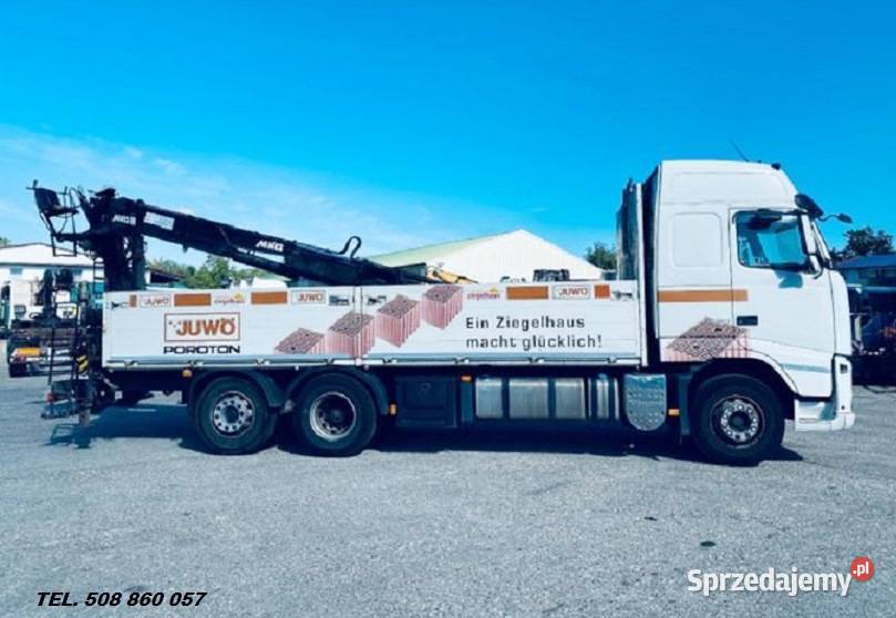 budowlany skrzynia 6x2 z tylnym dzwigiem Volvo