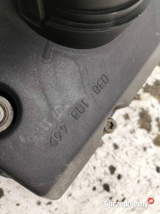 POKRYWA ZAWORÓW 038103469 19 TDI Skoda Octavia I