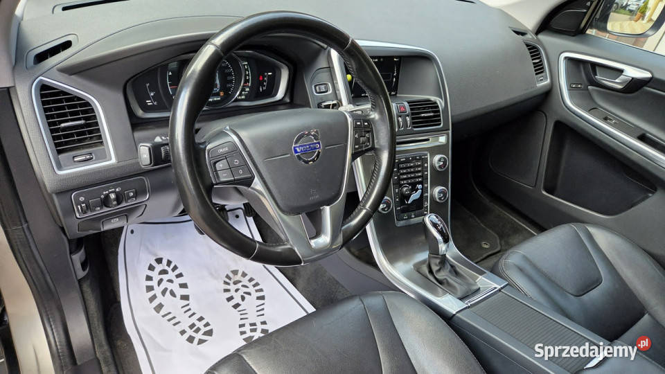Volvo XC 60 XC 60 D5 220 AWD Summum automat Aleksandrów Łódzki