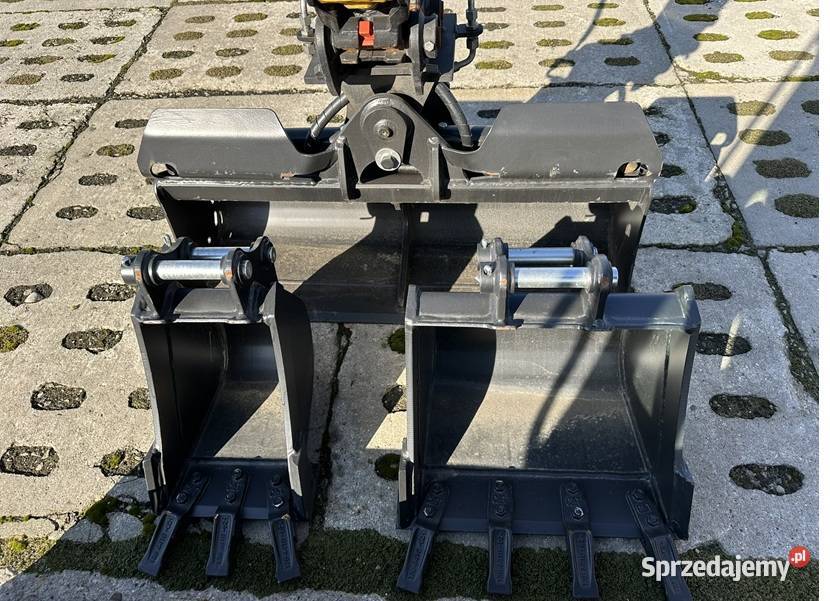 FABRYCZNIE NOWA MINIKOPARKA CATERPILLAR 3018 Tuliszków