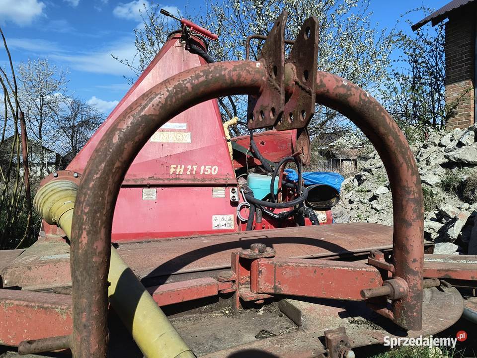 Kosiarka sadownicza z uchylnym ramieniem