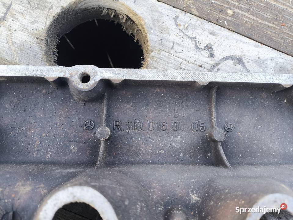 Pokrywa zawowór Mercedes 28 benzyna 280 w123 osobowe Lutoryż