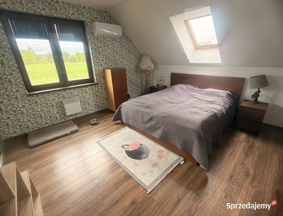 Dom z niezależnym mieszkaniem idealny dwóch 1018m2 Gabryelin