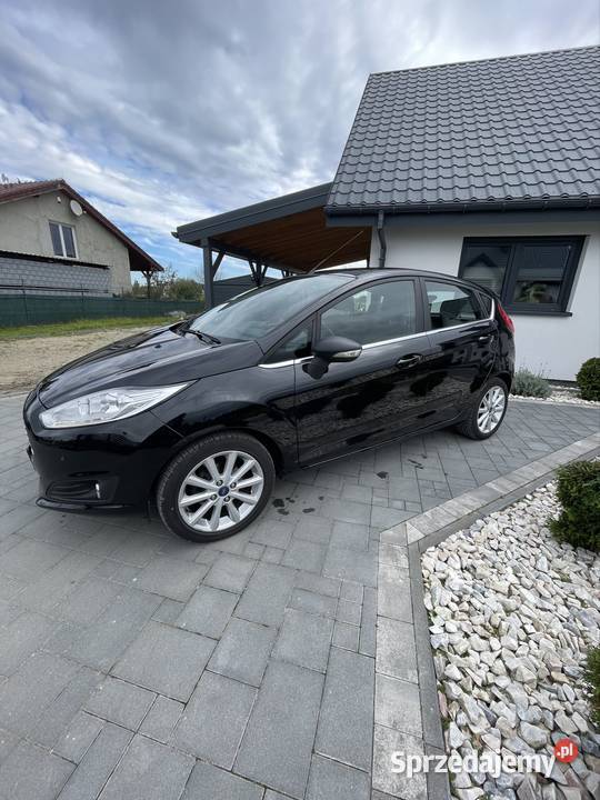 Ford Fiesta TITANIUM zarejestrowany gotowy do Hatchback Rosochata