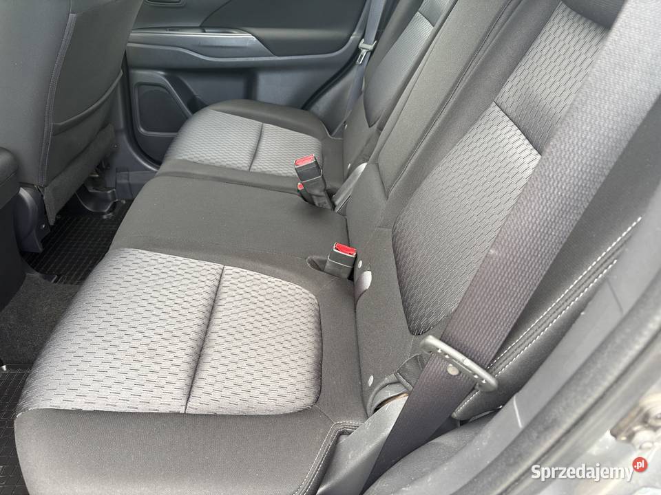 20 Benzyna 150 Mitsubishi Outlander Salon I gniazdo USB sprzedam