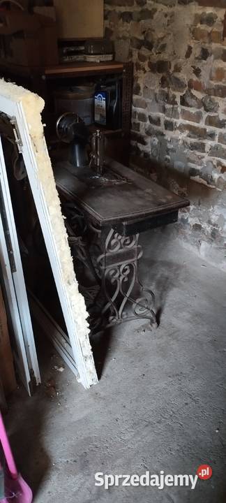 Stara Maszyna Singer plus stolik żeliwny wielkopolskie Wolsztyn sprzedam