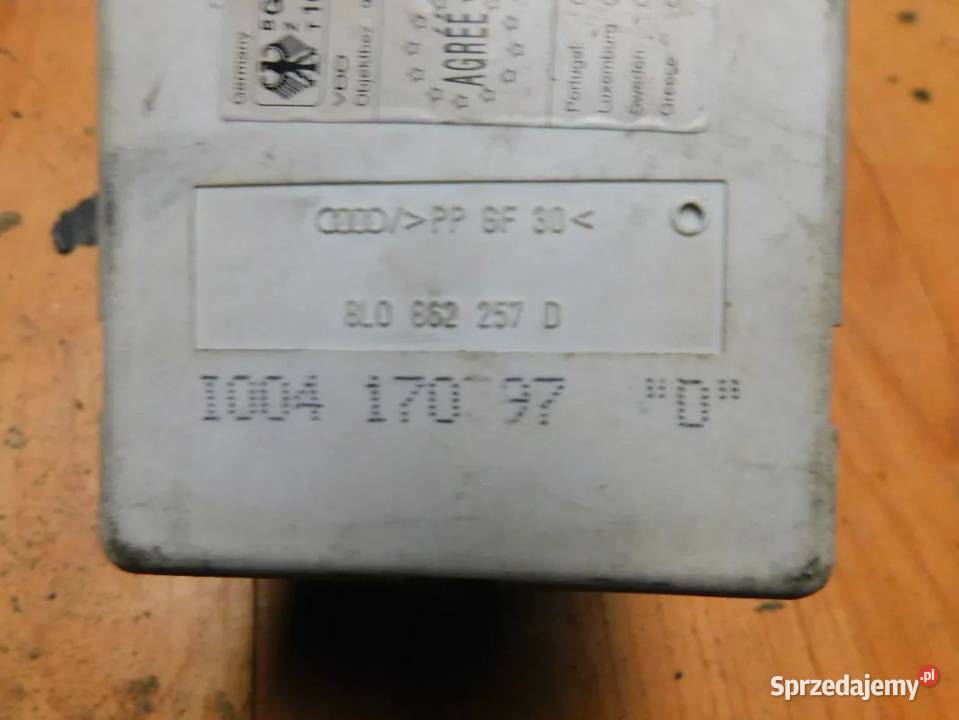 audi A4 pompka centralnego 8L0862257D M2083 Żory