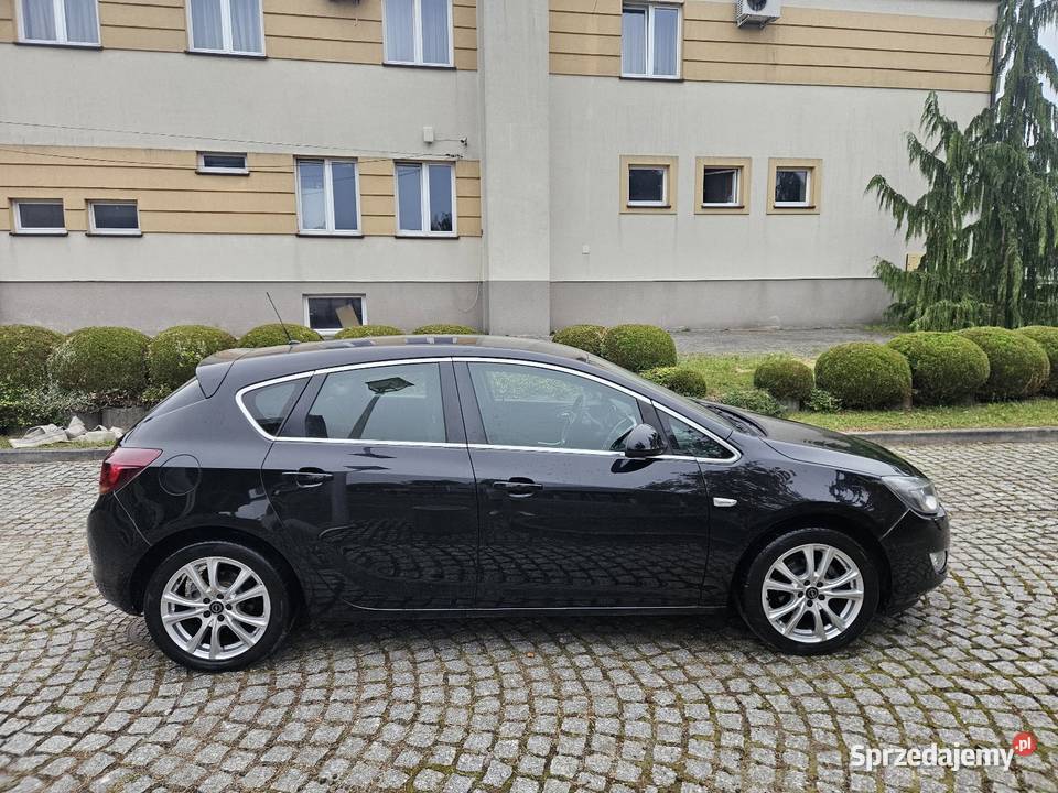 Opel Astra J 2010r 14TLPG 140 Klimatronik Alu 17 małopolskie Ryglice