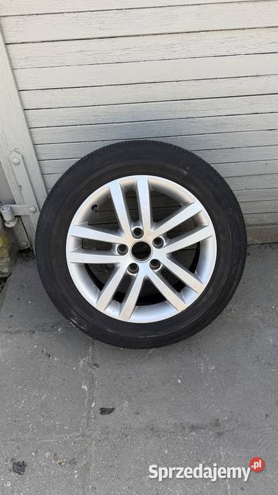 Felgi VW Golf 5K0601025E 5x112 r16opony 20555 Samochodowe