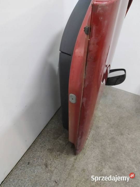 DRZWI PRAWE PRZÓD TEB76 Dacia Sandero I 20082012 Drzwi