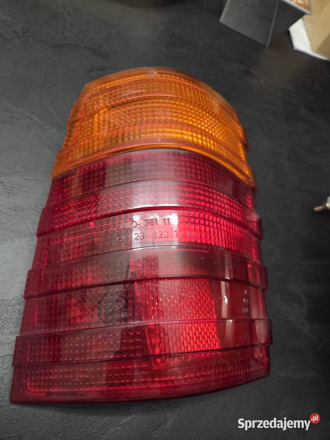 Mercedes w123 kombi lampy tylne ULO 1238201864 osobowe Grudziądz