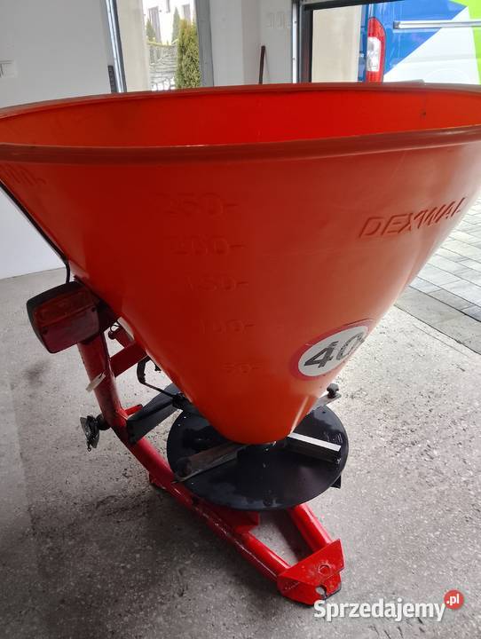 Rozsiewacz do nawozu lejek