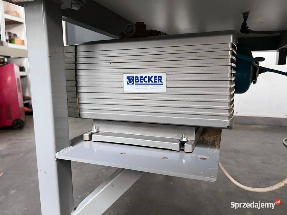 Prasa próżniowa membranowa ARTEX VPS 300 Produkcja