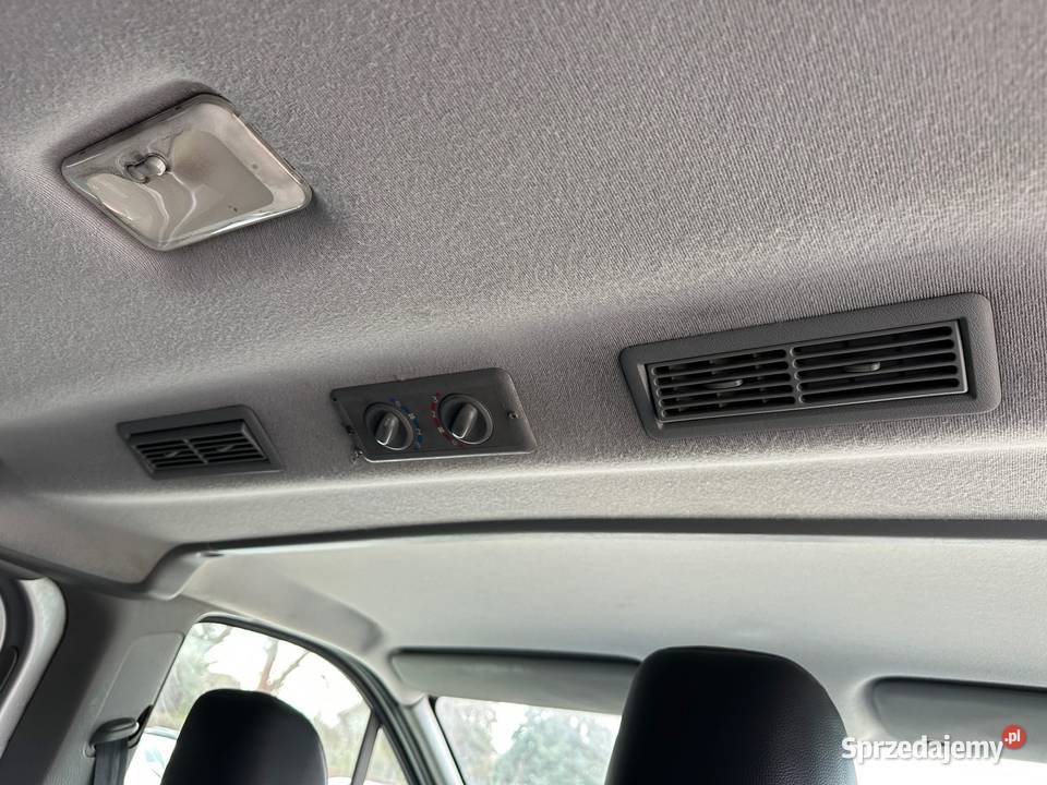 Renault Trafic 20 DCI9 miejscKlima na tyłSalon Warszawa