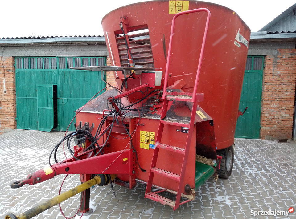 Wóz paszowy paszowóz trioliet solomix 1200 12m3 Hodowla zwierząt Pińczów