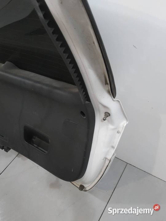 KLAPA TYŁ SZYBA KOMBI LIFT PYW Hyundai i30 II osobowe sprzedam