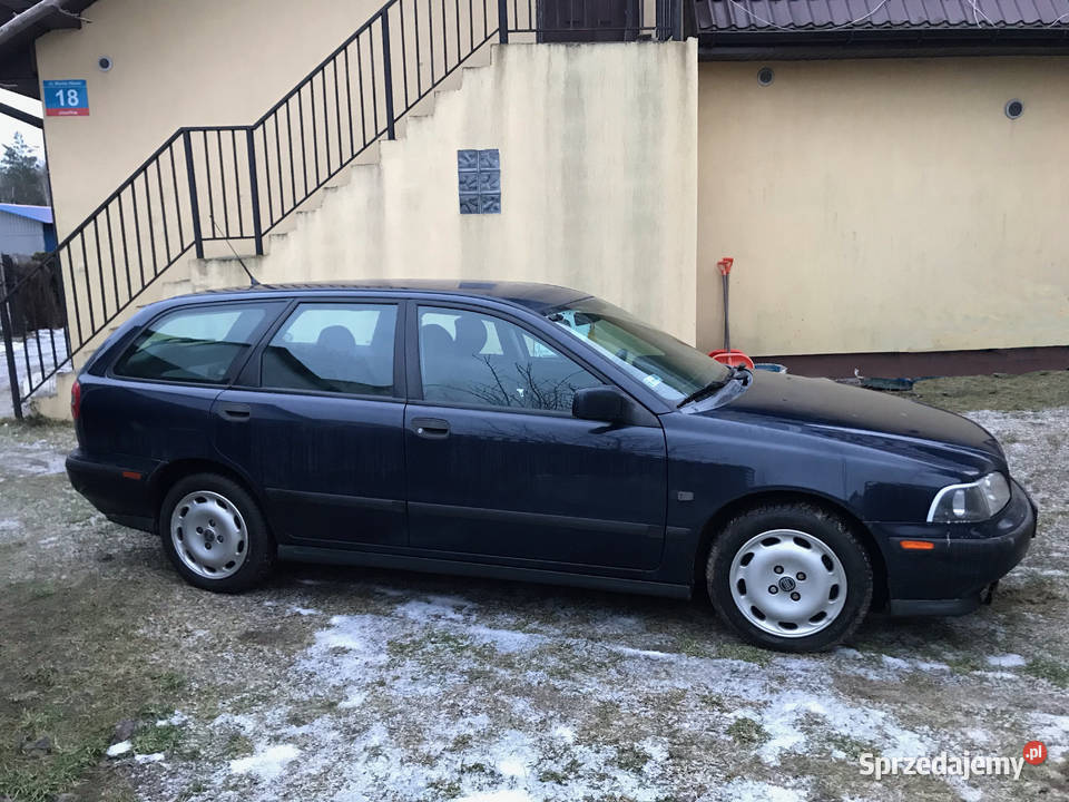 Volvo V40 20 benzyna automat klimatyzacja nieuszkodzony Volvo Józefów