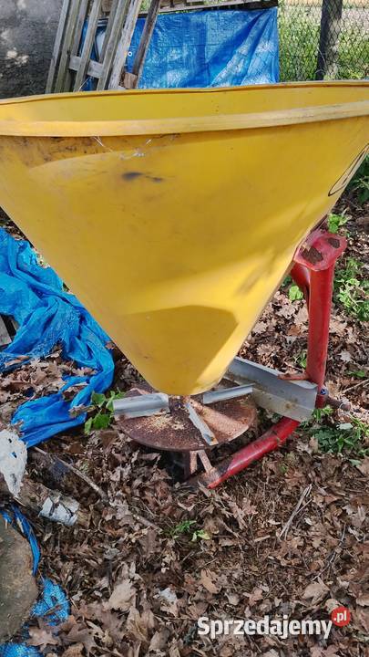 Lejek do nawozu plastikowy Bogdańczowice