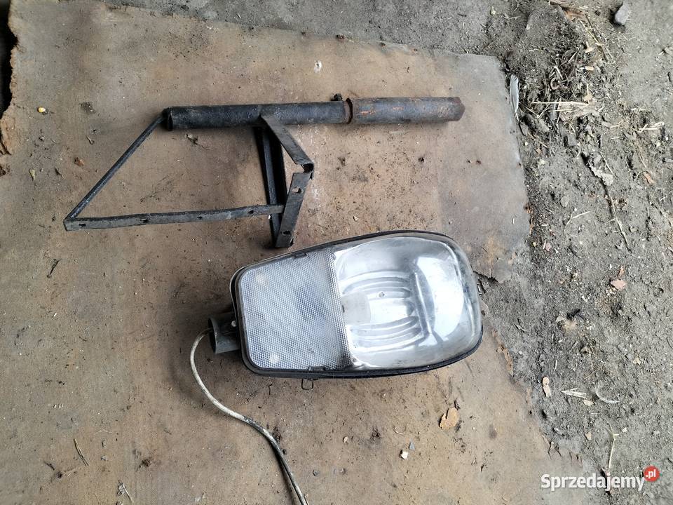 DUŻA LAMPA ULICZNA UCHWYT LAMPY Oprawa Uliczna Kamień-Kolonia