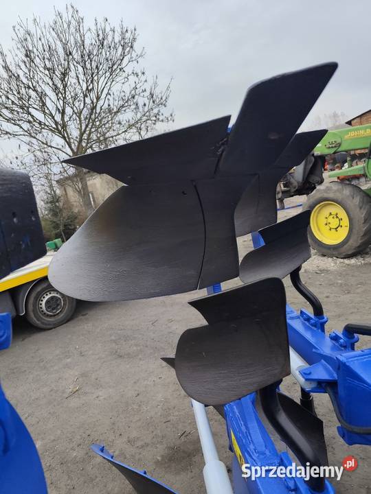 Pług obrotowy OVERUM 3 skibowy zabezpieczenie nieuszkodzony Pługi Żychlin sprzedam