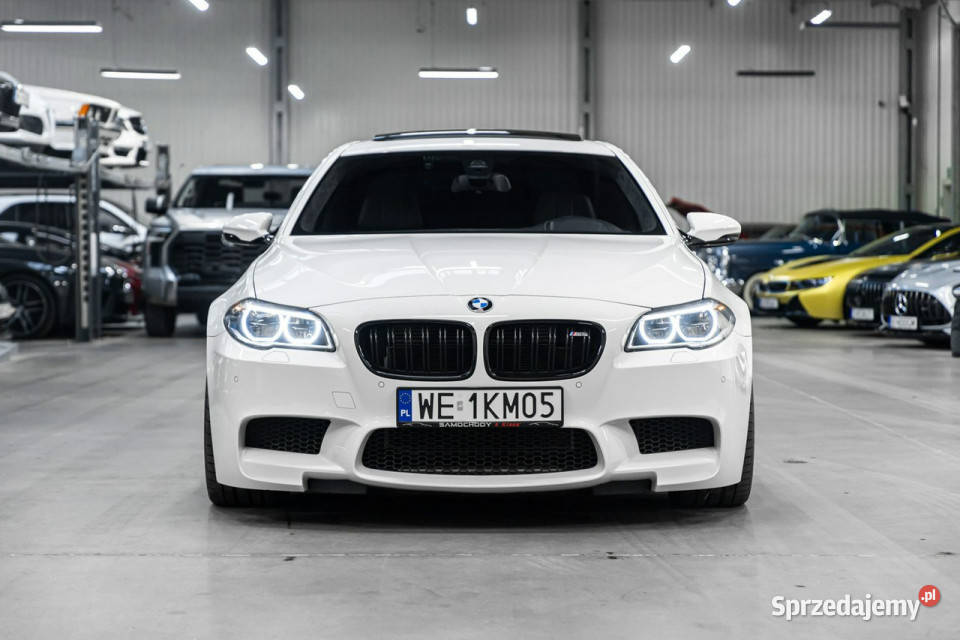 BMW M5 LCI 560 Idealna Bezwypadkowa FV 23 V F10 aluminiowe felgi Węgrzce