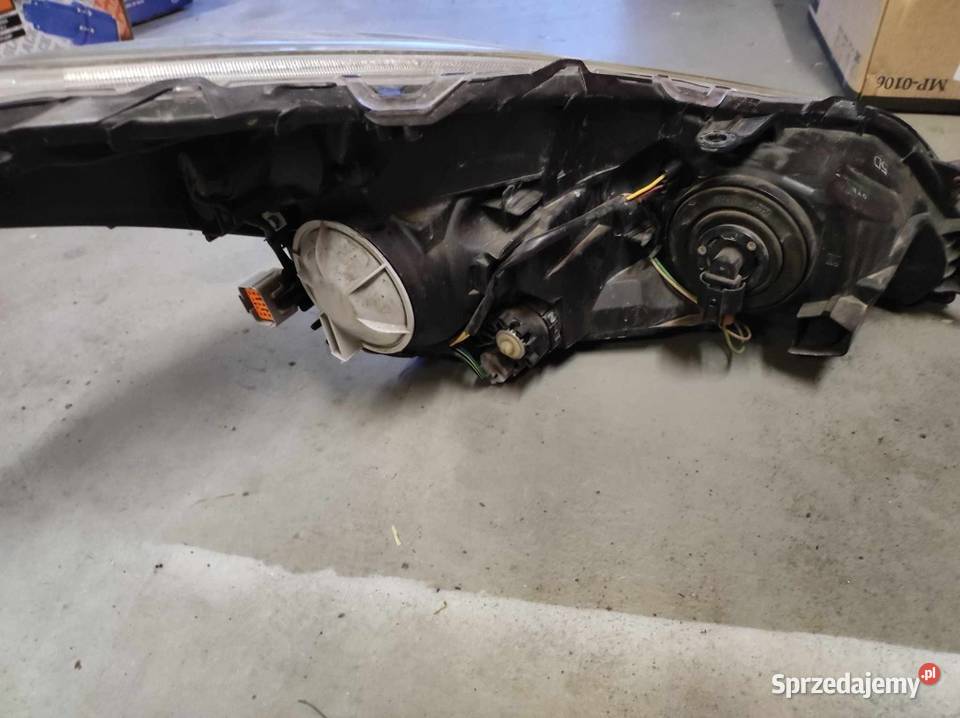 Lampa przód lewa Subaru Legacy V Outback IV EU Oświetlenie podkarpackie Krosno