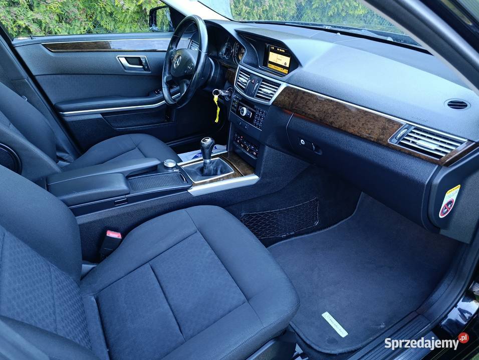 Mercedes W212 E klasa z 2012r Sedan 2 kluczyki Wieluń sprzedam