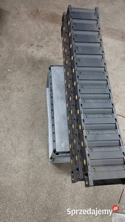 Prowadnik kabli zabudowany 150x55 Mirzec
