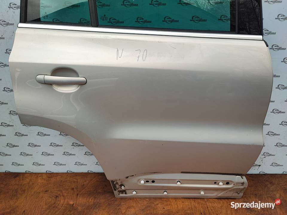 VOLKSWAGEN TIGUAN I 10r drzwi prawe tył osobowe świętokrzyskie Kielce sprzedam