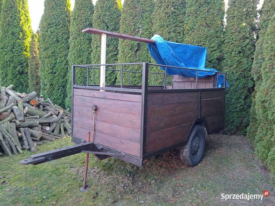 Przyczepa rolnicza jedno osiowa