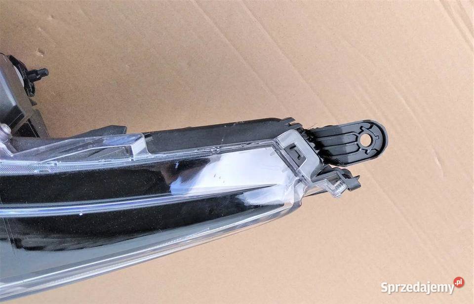 TOYOTA COROLLA E21 FULL LED LAMPA PRZÓD