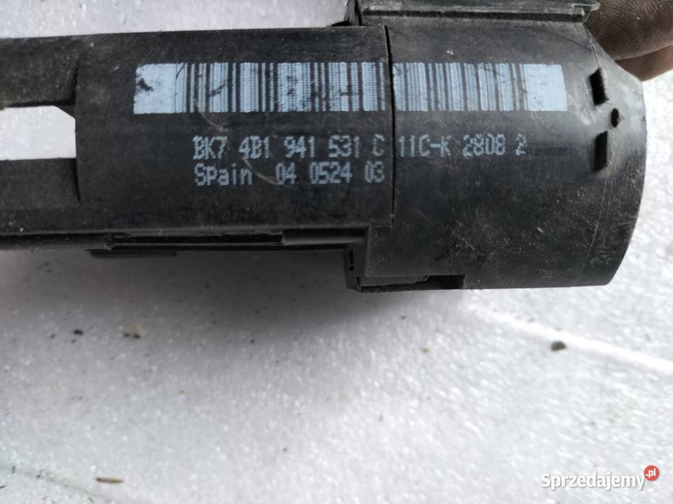 Przełącznik świateł Audi A6 S6 C5 Rok produkcji 1966 Wyposażenie wnętrza Kamień-Kolonia