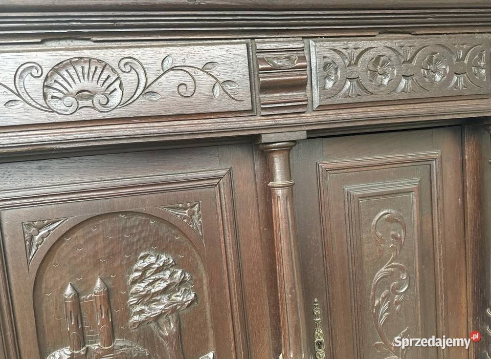 Stary drewniany rzeźbiony kredens do małej Kredensy i witryny dolnośląskie Długopole-Zdrój