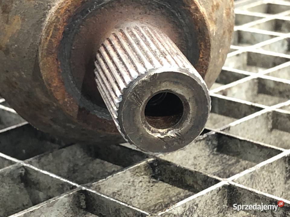 PÓŁOŚ LEWY PRZÓD VOLVO V50 24 170 0312 PRZEGUB osobowe sprzedam