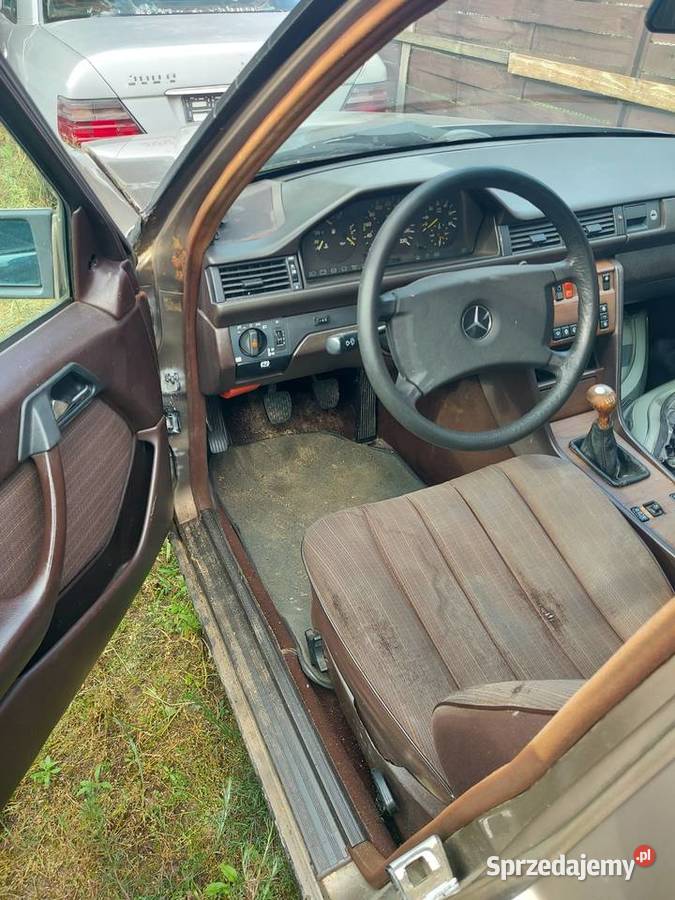 Mercedes w124 Rząśnia