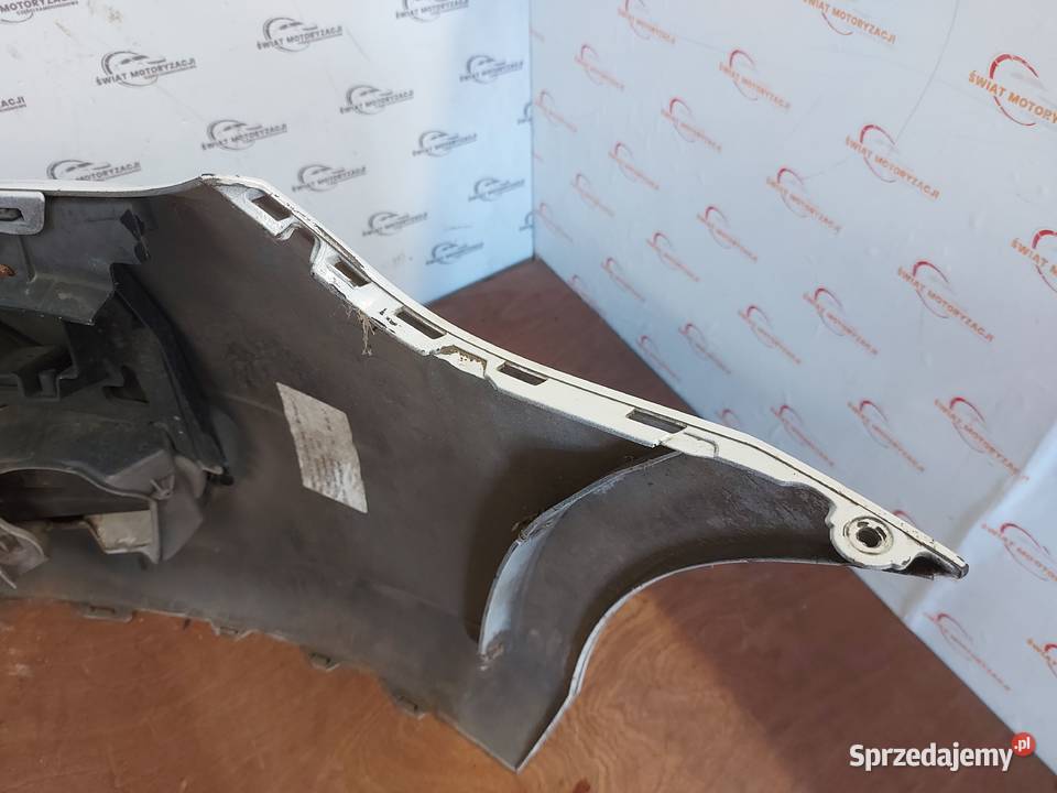 VW GOLF VI CABRIO 5K0807221 zderzak przód