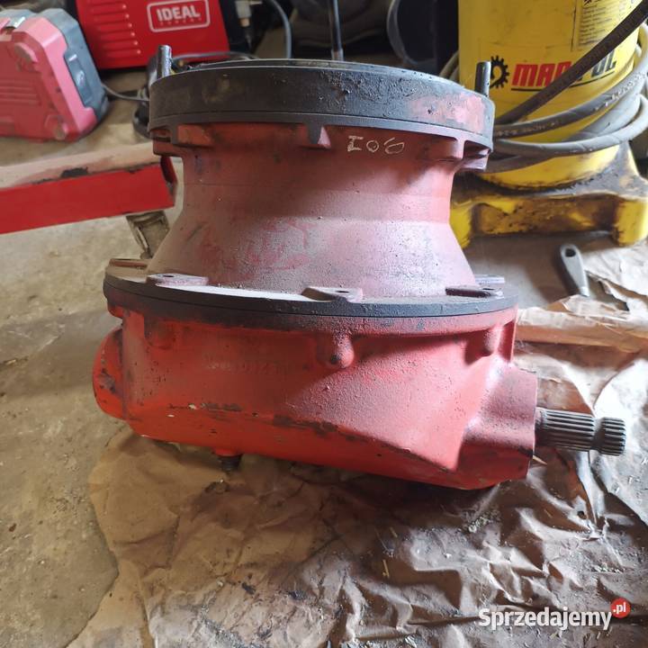 Przekładnia paszowozu na części Irządze