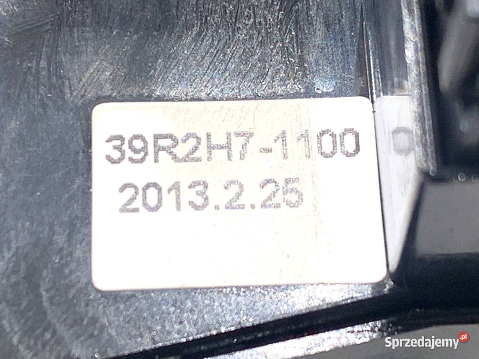 DŹWIGNIA HAMULCA RĘCZNEGO HYUNDAI i40 937663Z040 osobowe Dźwignie hamulca ręcznego