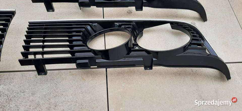 Krata wlotu powietrza prawa i lewa do bmw 7 e23 Uniwersalne Mińsk Mazowiecki